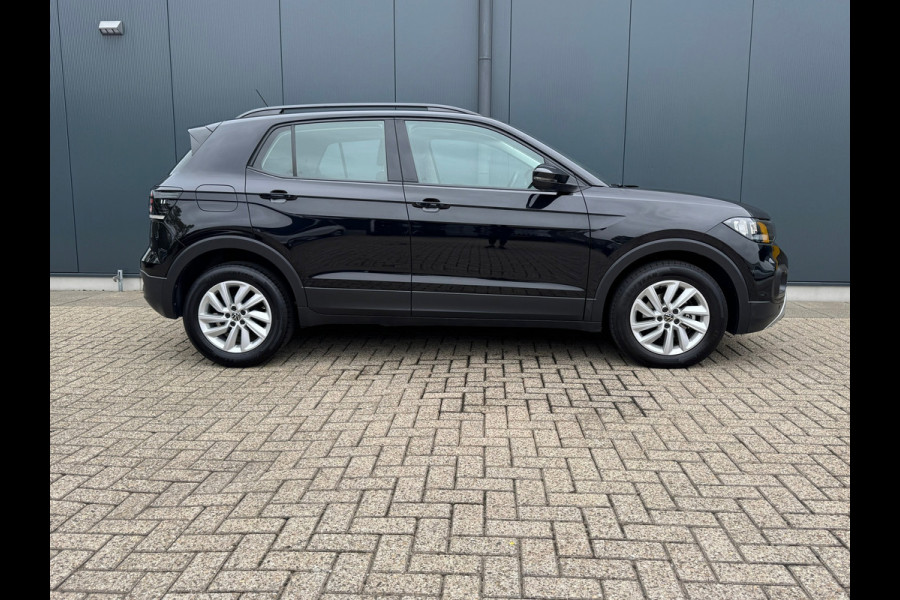 Volkswagen T-Cross 1.0 TSI Life * Carplay * Climate Control * Parkeersensoren *