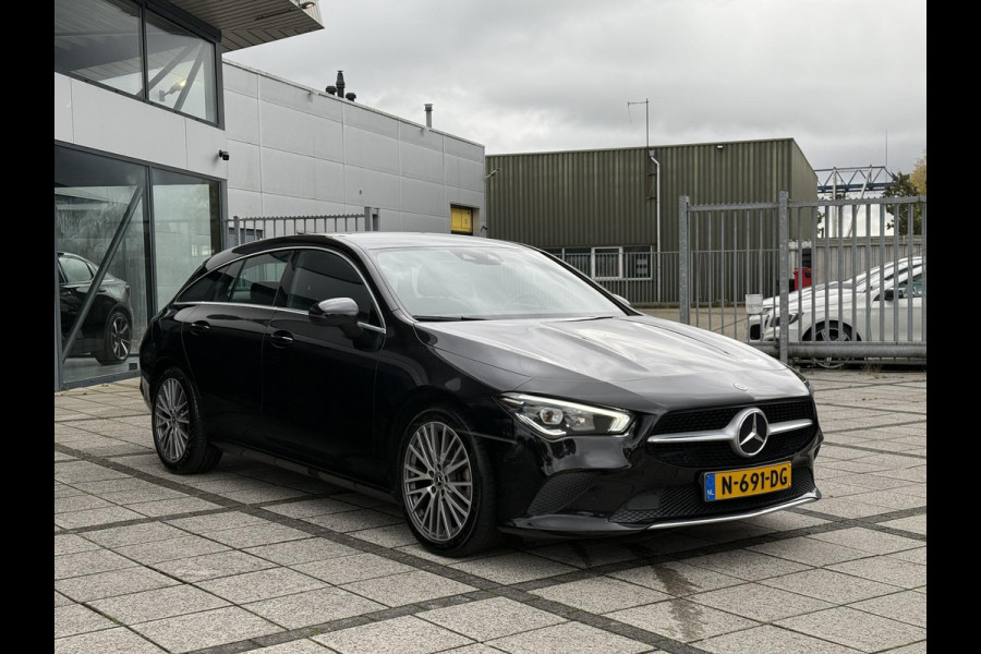 Mercedes-Benz CLA-Klasse Shooting Brake 180 Aut. Business Sol. Luxury | Leder Sport | Sfeer Verlichting | 18inch |