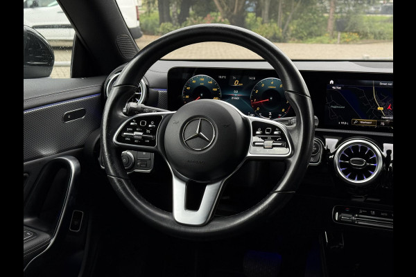 Mercedes-Benz CLA-Klasse Shooting Brake 180 Aut. Business Sol. Luxury | Leder Sport | Sfeer Verlichting | 18inch |