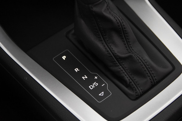 Audi Q3 35 TFSI Pro Line *Leder*Navigatie*Carplay*Stoelverwarming*