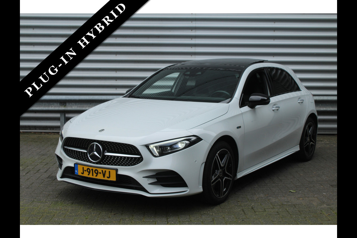 Mercedes-Benz A-Klasse 250 e 218pk Business Solution AMG Limited PHEV Automaat NL-Auto NAP Panoramadak Burmester Clima Cruise Navi Camera Sfeer LMV Mercedes-Benz A-Klasse 250 e 218pk Business Solution AMG Limited PHEV Automaat NL-Auto NAP Panoramadak Burmester Clima Cruise Navi Camera Sfeer LMV