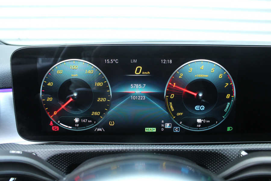 Mercedes-Benz A-Klasse 250 e 218pk Business Solution AMG Limited PHEV Automaat NL-Auto NAP Panoramadak Burmester Clima Cruise Navi Camera Sfeer LMV