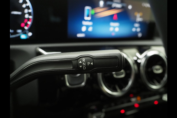 Mercedes-Benz A-Klasse 250 e Panamericana | Nieuw Model | Widescreen | Zwarte Hemel | Camera | Cruise | Carplay