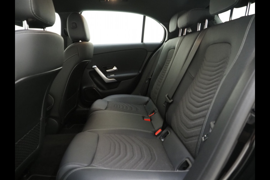 Mercedes-Benz A-Klasse 250 e Panamericana | Nieuw Model | Widescreen | Zwarte Hemel | Camera | Cruise | Carplay