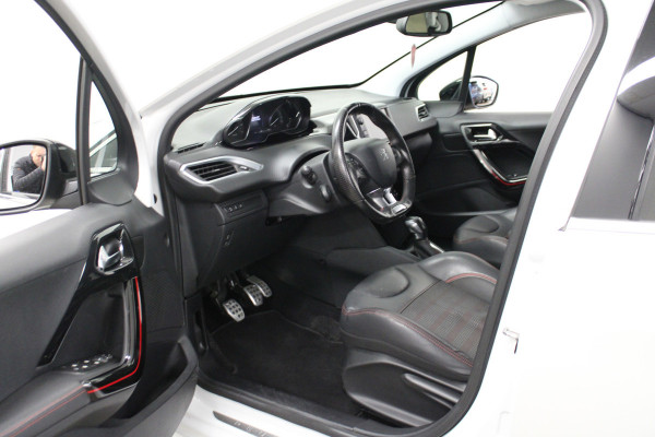 Peugeot 208 1.2 PureTech GT-line Camera|Carplay|Cruise|Clima