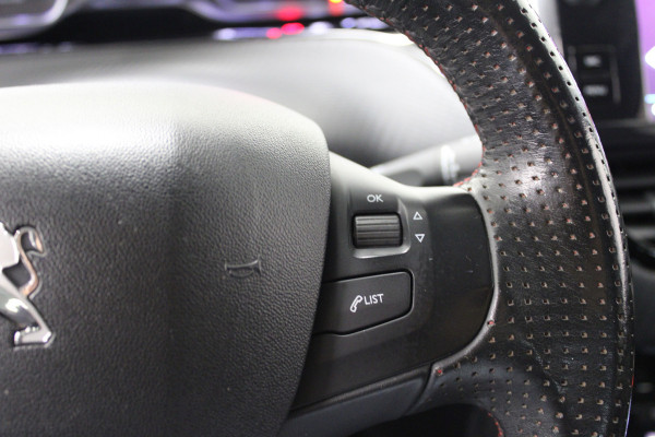 Peugeot 208 1.2 PureTech GT-line Camera|Carplay|Cruise|Clima