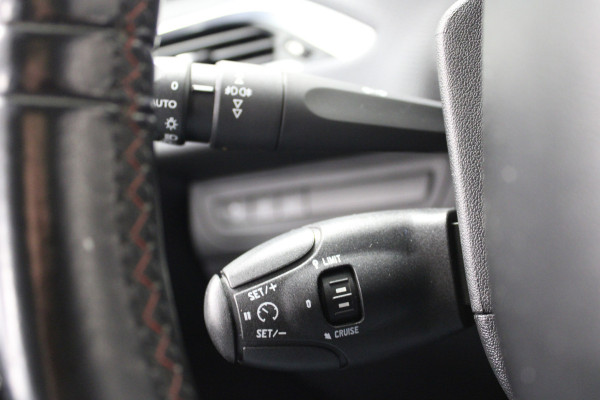 Peugeot 208 1.2 PureTech GT-line Camera|Carplay|Cruise|Clima