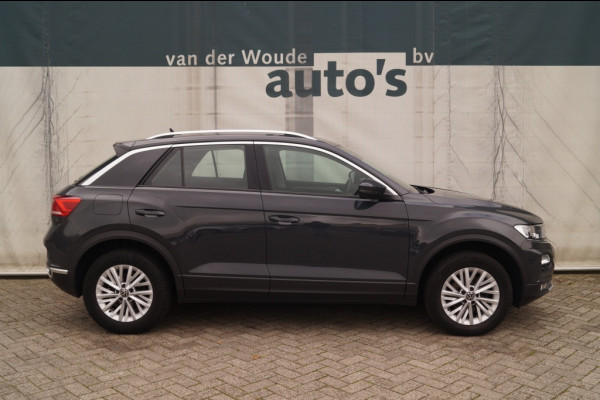 Volkswagen T-Roc 1.5 TSI 150pk Style Business -NAVI-ECC-DIGI-CAM- Volkswagen T-Roc 1.5 TSI 150pk Style Business -NAVI-ECC-DIGI-CAM-