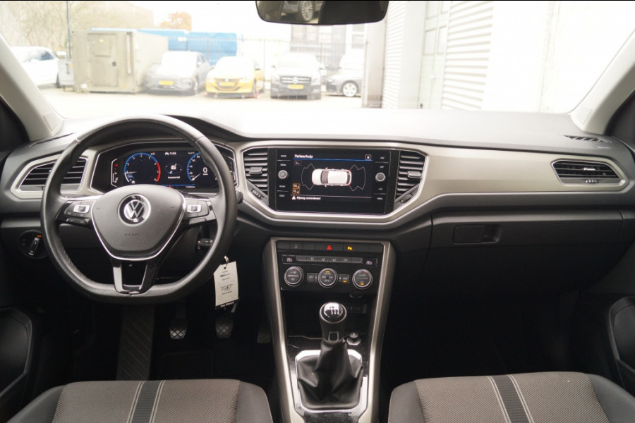 Volkswagen T-Roc 1.5 TSI 150pk Style Business -NAVI-ECC-DIGI-CAM- Volkswagen T-Roc 1.5 TSI 150pk Style Business -NAVI-ECC-DIGI-CAM-