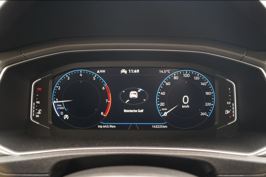 Volkswagen T-Roc 1.5 TSI 150pk Style Business -NAVI-ECC-DIGI-CAM- Volkswagen T-Roc 1.5 TSI 150pk Style Business -NAVI-ECC-DIGI-CAM-