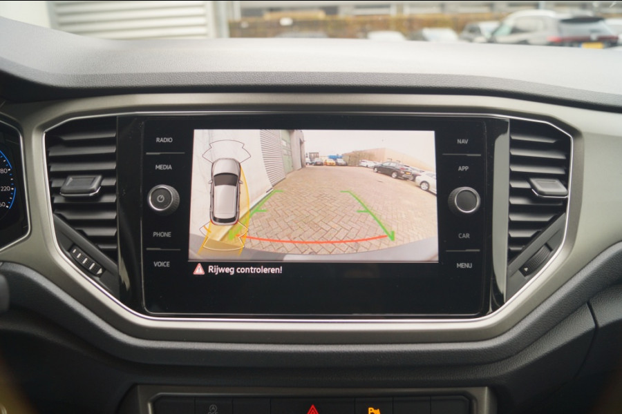 Volkswagen T-Roc 1.5 TSI 150pk Style Business -NAVI-ECC-DIGI-CAM- Volkswagen T-Roc 1.5 TSI 150pk Style Business -NAVI-ECC-DIGI-CAM-