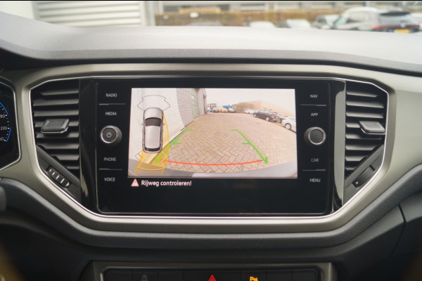 Volkswagen T-Roc 1.5 TSI 150pk Style Business -NAVI-ECC-DIGI-CAM- Volkswagen T-Roc 1.5 TSI 150pk Style Business -NAVI-ECC-DIGI-CAM-