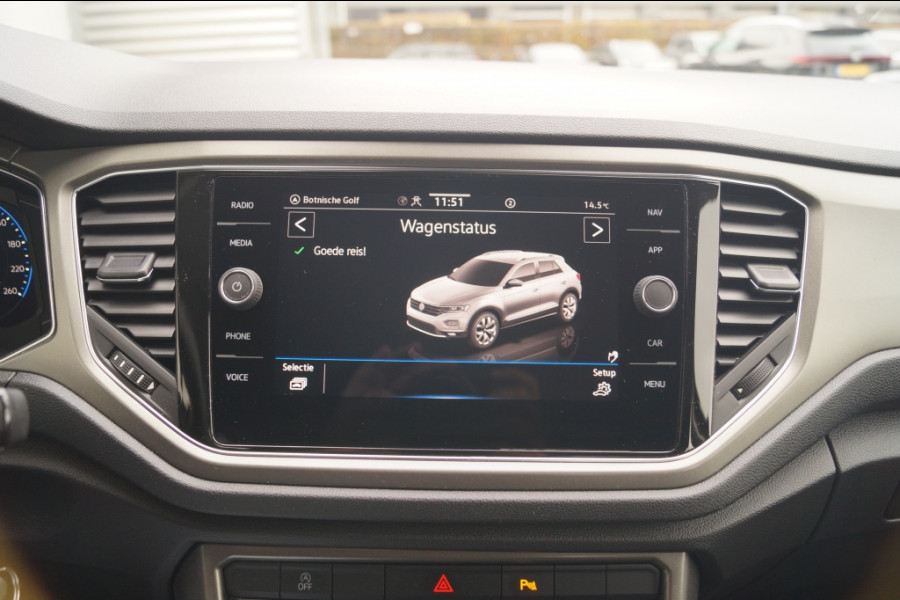 Volkswagen T-Roc 1.5 TSI 150pk Style Business -NAVI-ECC-DIGI-CAM- Volkswagen T-Roc 1.5 TSI 150pk Style Business -NAVI-ECC-DIGI-CAM-