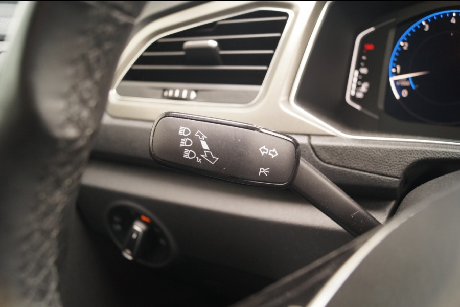 Volkswagen T-Roc 1.5 TSI 150pk Style Business -NAVI-ECC-DIGI-CAM- Volkswagen T-Roc 1.5 TSI 150pk Style Business -NAVI-ECC-DIGI-CAM-