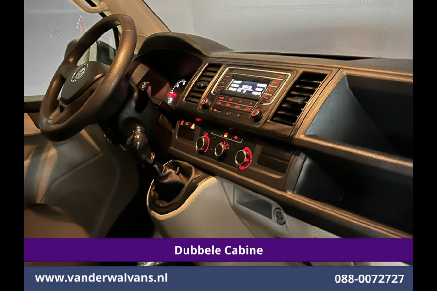 Volkswagen Transporter 2.0 TDI 150pk L2H1 Dubbele Cabine Euro6 Airco | 6-Zits | 2500kg Trekhaak Cruisecontrol, Bijrijdersbank
