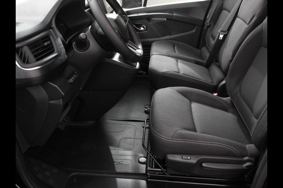 Renault Trafic 2.0 150PK T29 L2H1 Extra Dubbele Cabine Navigatie Airco Lichtmetalen velgen Betimmering Trekhaak Camera Parkeer sensoren