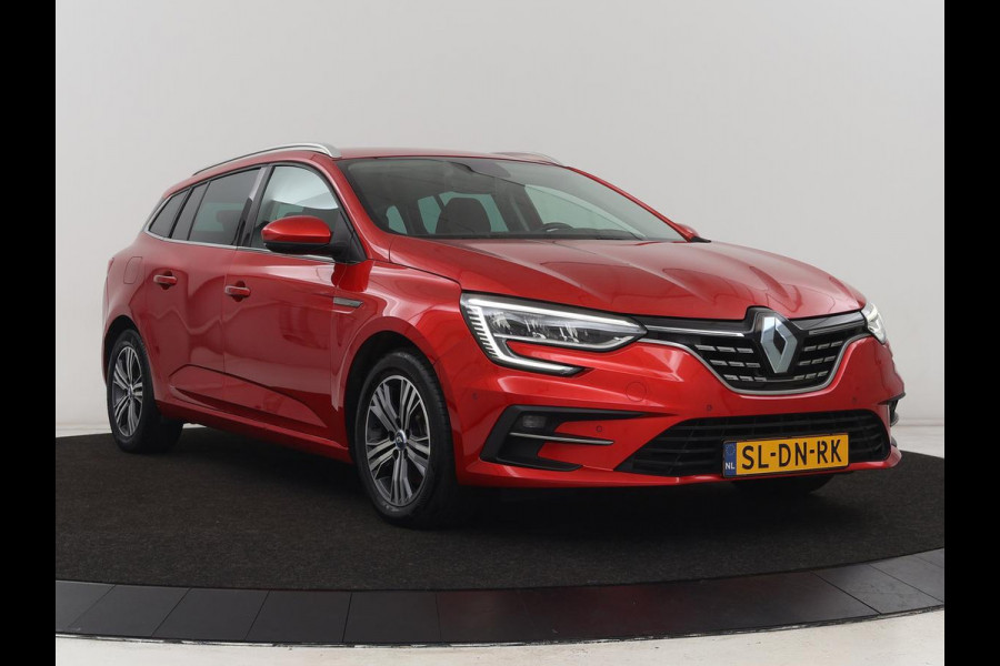 Renault Mégane 1.6 E-Tech Plug-In Hybrid 160 | Stoelverwarming | Head-Up | Trekhaak | Adaptive cruise | Carplay | Digital Cockpit | Climate control | Navigatie | Keyless | PHEV | Plug In