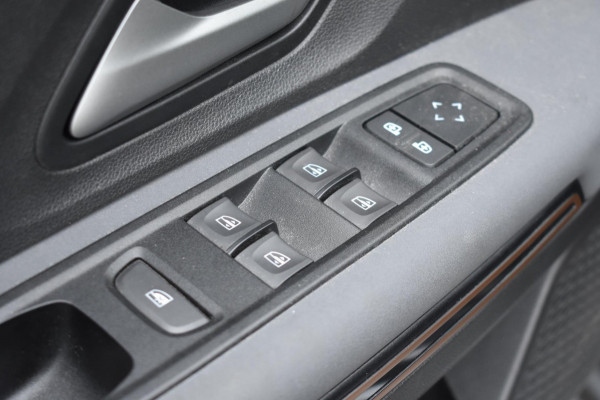 Dacia Jogger 1.6 Hybrid 140 Extreme 7p. | STOELVERWARMING | APPLE CARPLAY | ANDROID AUTO | CAMERA | NAP | BLINDSPOT