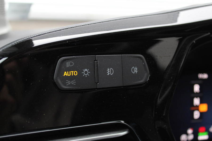 Ford Tourneo Connect 1.5 PHEV Active | Panoramadak | AGR | LED | BLIS | Navigatie Ford Tourneo Connect 1.5 PHEV Active | Panoramadak | AGR | LED | BLIS | Navigatie