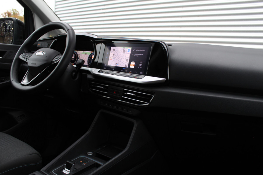 Ford Tourneo Connect 1.5 PHEV Active | Panoramadak | AGR | LED | BLIS | Navigatie Ford Tourneo Connect 1.5 PHEV Active | Panoramadak | AGR | LED | BLIS | Navigatie