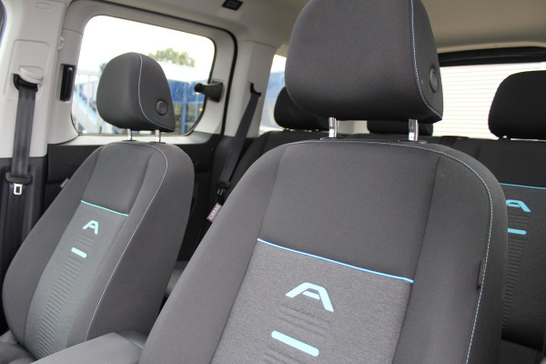 Ford Tourneo Connect 1.5 PHEV Active | Panoramadak | AGR | LED | BLIS | Navigatie Ford Tourneo Connect 1.5 PHEV Active | Panoramadak | AGR | LED | BLIS | Navigatie
