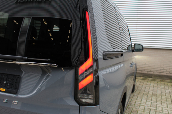 Ford Tourneo Connect 1.5 PHEV Active | Panoramadak | AGR | LED | BLIS | Navigatie Ford Tourneo Connect 1.5 PHEV Active | Panoramadak | AGR | LED | BLIS | Navigatie