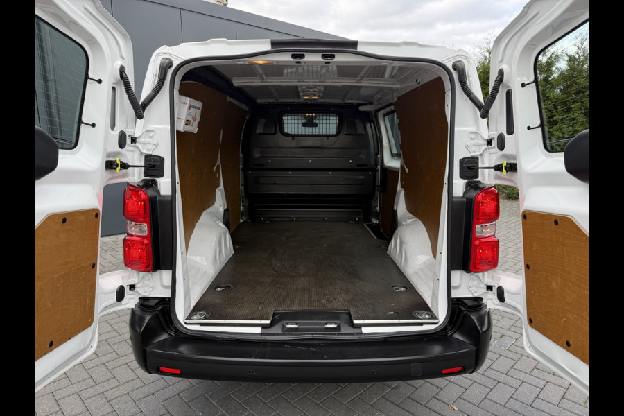 Peugeot Expert 2.0 BlueHDI 120 PK / L3H1 / 1e EIG. / AIRCO / CRUISE / NAVI / CAMERA / CARPLAY