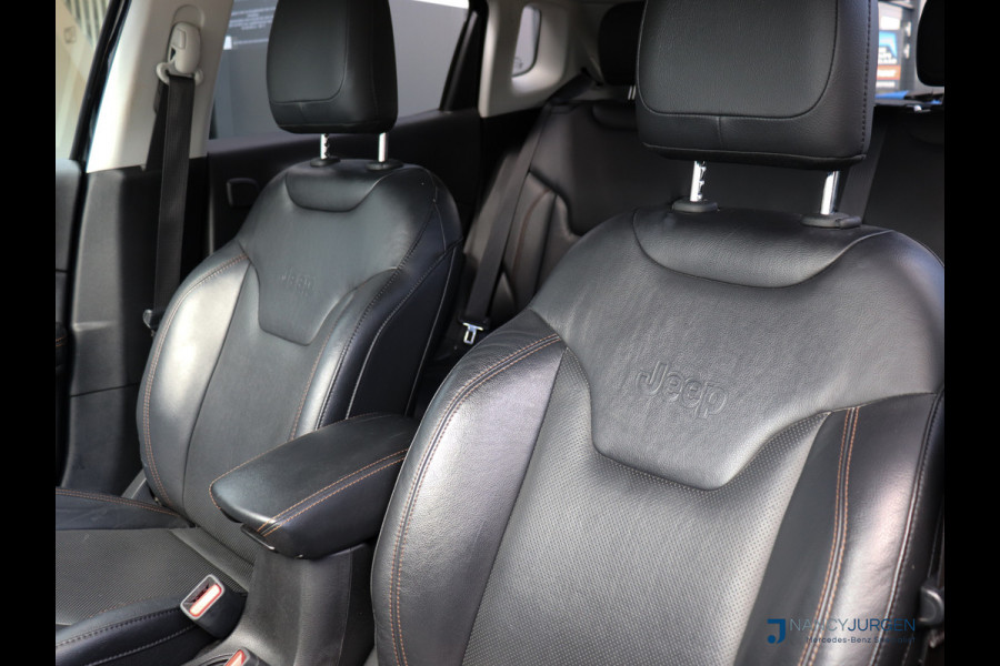 Jeep Compass 1.4 MultiAir Opening Ed. Plus | Leder | Navigation & Sound Pakket | Ambiente Verlichting | Apple Car Play/Android Auto | Adapt.  Winter Pakket | Elektr. Stoelen met geheugen | Trekhaak | Benzine/LPG