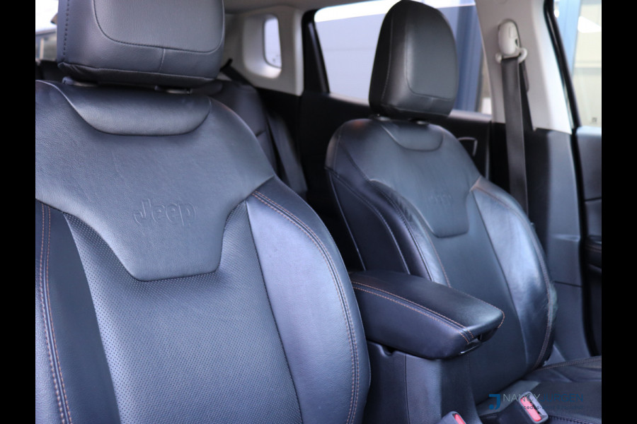 Jeep Compass 1.4 MultiAir Opening Ed. Plus | Leder | Navigation & Sound Pakket | Ambiente Verlichting | Apple Car Play/Android Auto | Adapt.  Winter Pakket | Elektr. Stoelen met geheugen | Trekhaak | Benzine/LPG