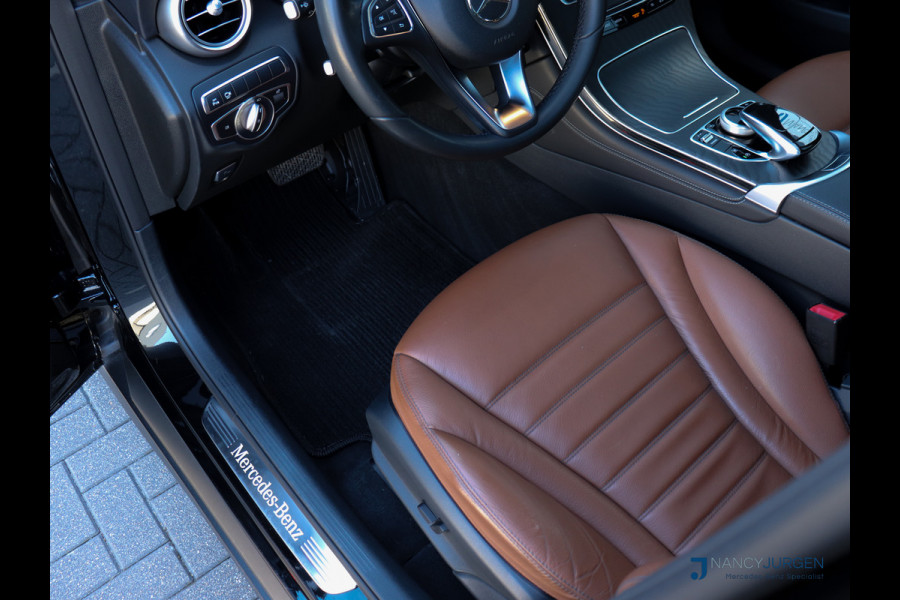 Mercedes-Benz GLC 250 4M | AMG | 9G Aut | Ambiente | Volleder | LED | 360* Camera | Pano Dak | Navi | Afneemb. Trekhaak |