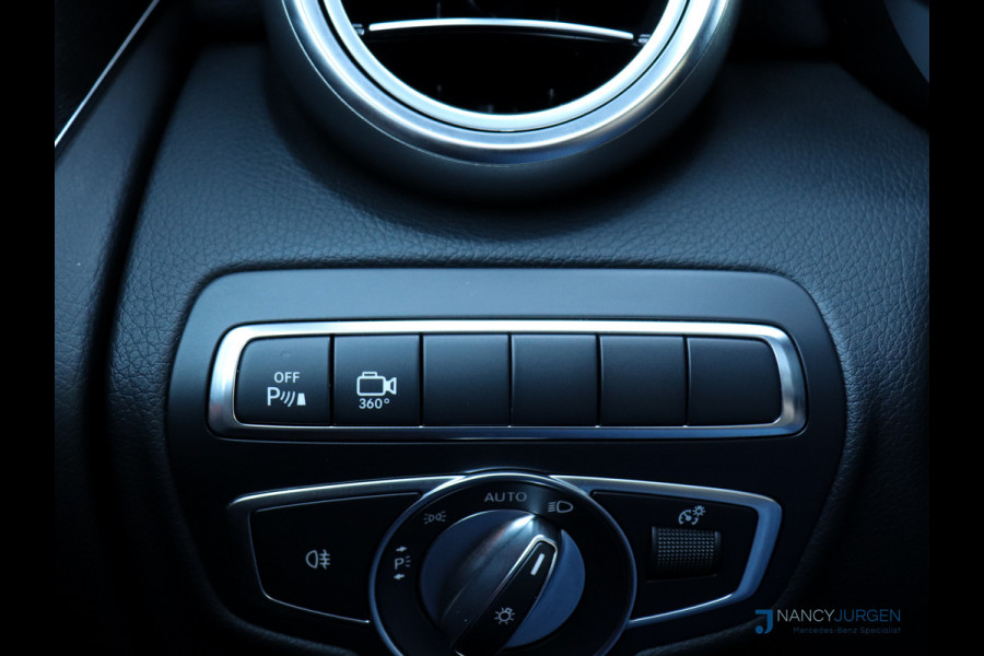 Mercedes-Benz GLC 250 4M | AMG | 9G Aut | Ambiente | Volleder | LED | 360* Camera | Pano Dak | Navi | Afneemb. Trekhaak |