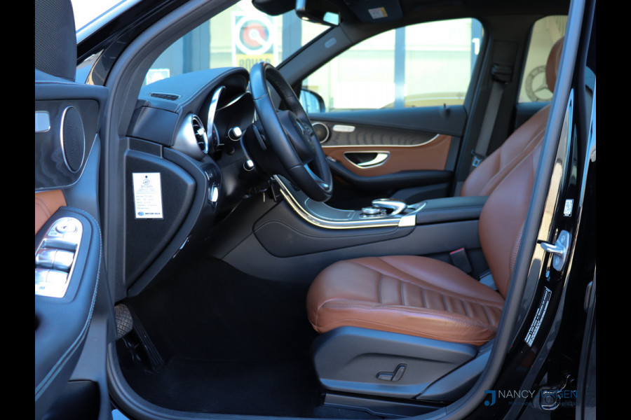 Mercedes-Benz GLC 250 4M | AMG | 9G Aut | Ambiente | Volleder | LED | 360* Camera | Pano Dak | Navi | Afneemb. Trekhaak |