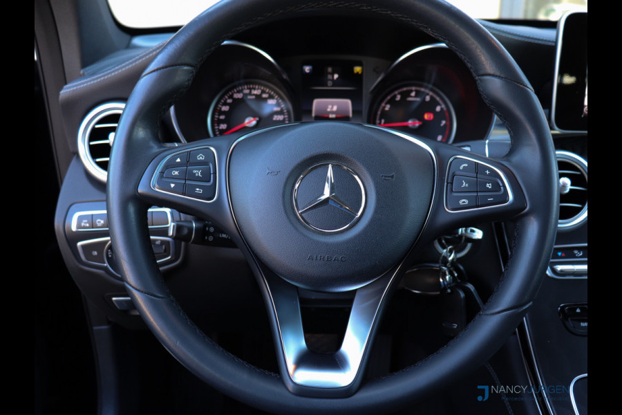 Mercedes-Benz GLC 250 4M | AMG | 9G Aut | Ambiente | Volleder | LED | 360* Camera | Pano Dak | Navi | Afneemb. Trekhaak |