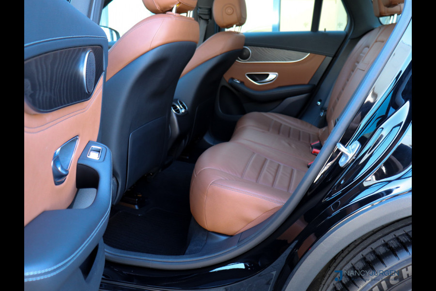 Mercedes-Benz GLC 250 4M | AMG | 9G Aut | Ambiente | Volleder | LED | 360* Camera | Pano Dak | Navi | Afneemb. Trekhaak |