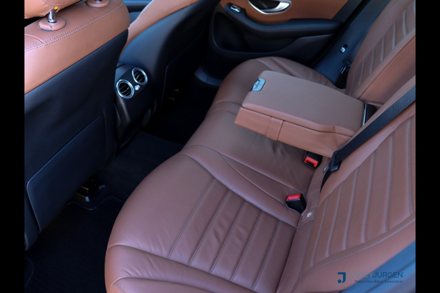 Mercedes-Benz GLC 250 4M | AMG | 9G Aut | Ambiente | Volleder | LED | 360* Camera | Pano Dak | Navi | Afneemb. Trekhaak |