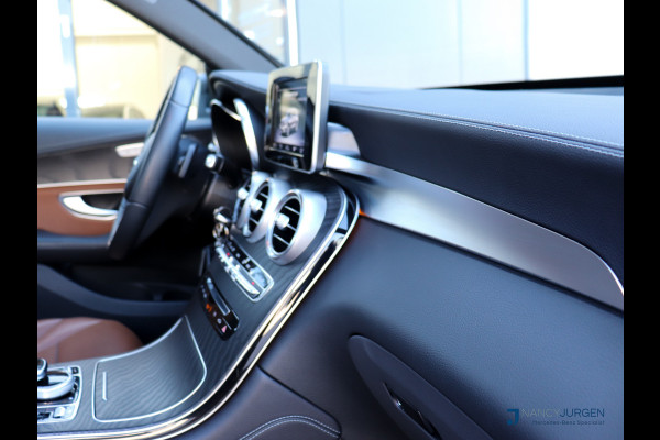 Mercedes-Benz GLC 250 4M | AMG | 9G Aut | Ambiente | Volleder | LED | 360* Camera | Pano Dak | Navi | Afneemb. Trekhaak |