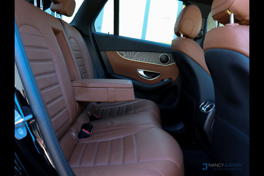 Mercedes-Benz GLC 250 4M | AMG | 9G Aut | Ambiente | Volleder | LED | 360* Camera | Pano Dak | Navi | Afneemb. Trekhaak |