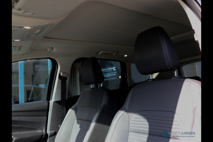 Ford Kuga 1.5 EcoBoost | Titanium | Pano | Navi | Camera | 17" LM Velgen | Elektr. Uitklapb. trekhaak | Volledig gedocumenteerd Onderhoudsboekje | Incl. 12 maanden Car Garantie