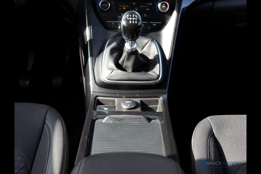 Ford Kuga 1.5 EcoBoost | Titanium | Pano | Navi | Camera | 17" LM Velgen | Elektr. Uitklapb. trekhaak | Volledig gedocumenteerd Onderhoudsboekje | Incl. 12 maanden Car Garantie