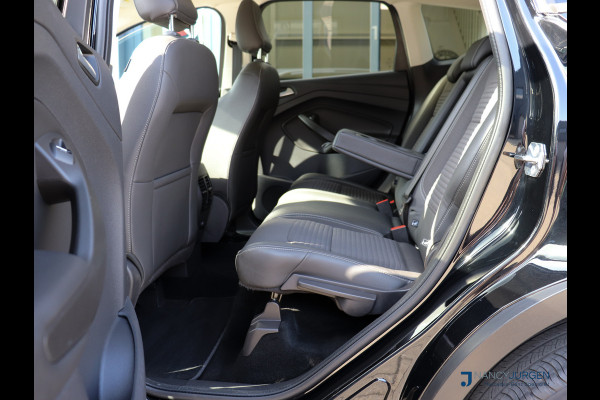 Ford Kuga 1.5 EcoBoost | Titanium | Pano | Navi | Camera | 17" LM Velgen | Elektr. Uitklapb. trekhaak | Volledig gedocumenteerd Onderhoudsboekje | Incl. 12 maanden Car Garantie