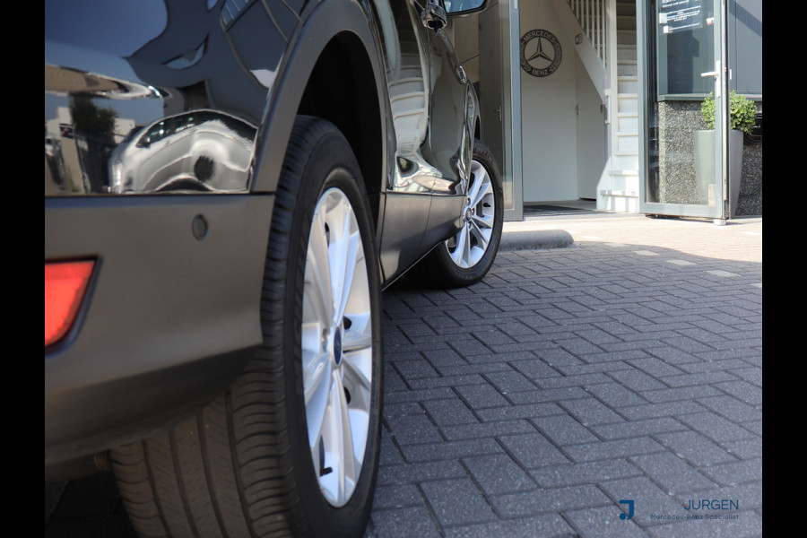 Ford Kuga 1.5 EcoBoost | Titanium | Pano | Navi | Camera | 17" LM Velgen | Elektr. Uitklapb. trekhaak | Volledig gedocumenteerd Onderhoudsboekje | Incl. 12 maanden Car Garantie