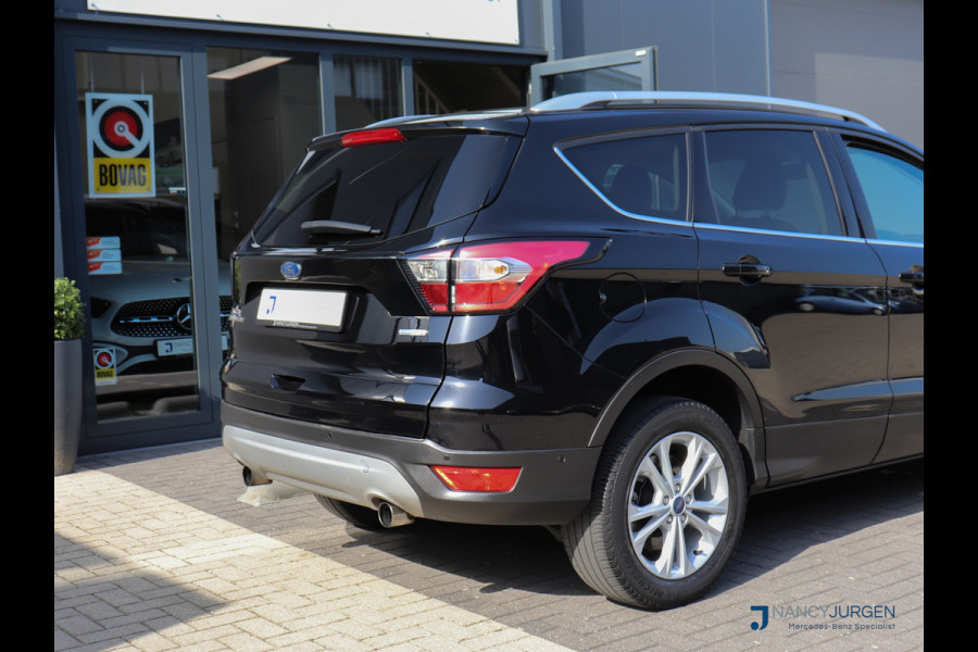 Ford Kuga 1.5 EcoBoost | Titanium | Pano | Navi | Camera | 17" LM Velgen | Elektr. Uitklapb. trekhaak | Volledig gedocumenteerd Onderhoudsboekje | Incl. 12 maanden Car Garantie