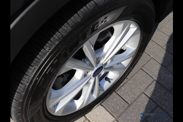 Ford Kuga 1.5 EcoBoost | Titanium | Pano | Navi | Camera | 17" LM Velgen | Elektr. Uitklapb. trekhaak | Volledig gedocumenteerd Onderhoudsboekje | Incl. 12 maanden Car Garantie