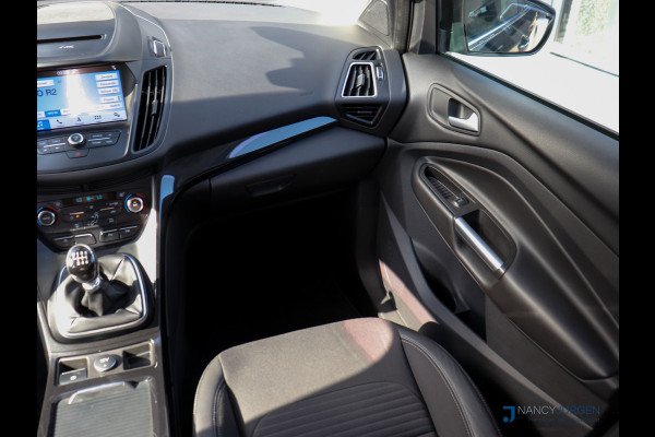 Ford Kuga 1.5 EcoBoost | Titanium | Pano | Navi | Camera | 17" LM Velgen | Elektr. Uitklapb. trekhaak | Volledig gedocumenteerd Onderhoudsboekje | Incl. 12 maanden Car Garantie