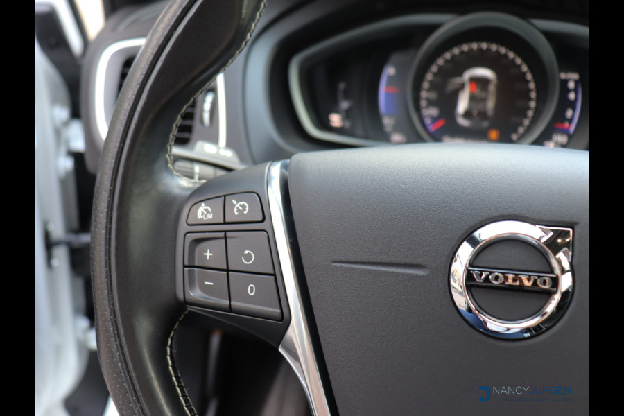 Volvo V40 2.0 T4 R-Design | Automaat | ECC | Leder Nappa | Navi Sensus | Camera | DAB | LED | Sound System | Keyless Start | Trekhaak |