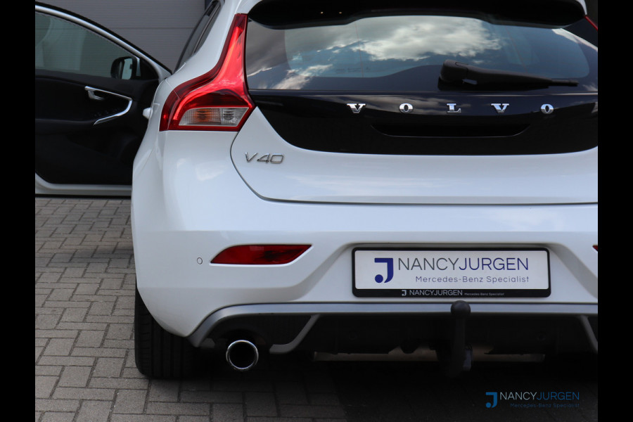 Volvo V40 2.0 T4 R-Design | Automaat | ECC | Leder Nappa | Navi Sensus | Camera | DAB | LED | Sound System | Keyless Start | Trekhaak |