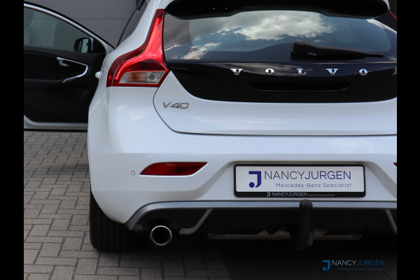 Volvo V40 2.0 T4 R-Design | Automaat | ECC | Leder Nappa | Navi Sensus | Camera | DAB | LED | Sound System | Keyless Start | Trekhaak |
