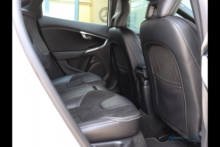 Volvo V40 2.0 T4 R-Design | Automaat | ECC | Leder Nappa | Navi Sensus | Camera | DAB | LED | Sound System | Keyless Start | Trekhaak |
