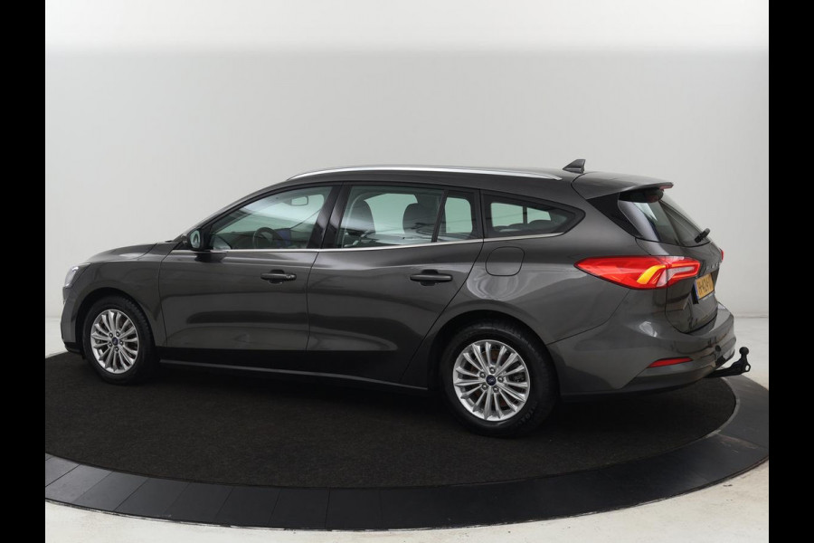 Ford Focus 1.0 EcoBoost Titanium | Trekhaak | Carplay | Navigatie | Keyless | Full LED | Parkeerhulp | Climate control | Cruise control Ford Focus 1.0 EcoBoost Titanium | Trekhaak | Carplay | Navigatie | Keyless | Full LED | Parkeerhulp | Climate control | Cruise control
