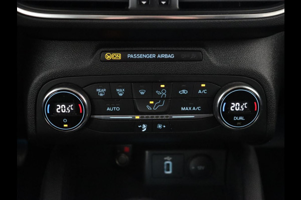 Ford Focus 1.0 EcoBoost Titanium | Trekhaak | Carplay | Navigatie | Keyless | Full LED | Parkeerhulp | Climate control | Cruise control Ford Focus 1.0 EcoBoost Titanium | Trekhaak | Carplay | Navigatie | Keyless | Full LED | Parkeerhulp | Climate control | Cruise control